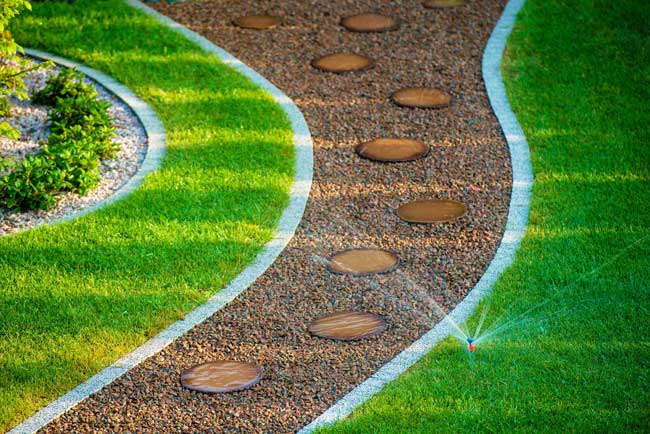 MowTRIM-garden-Management-and-Landscaping-650x434px